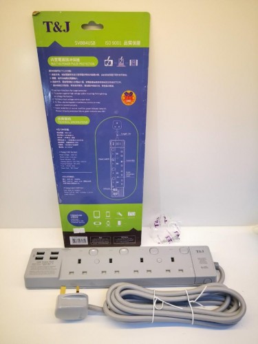 SV884USB/3-QG 13A四位帶USB地拖蘇有制有燈